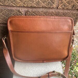 COACH Vintage NYC 80s Blazer Zip Butterscotch Tabac Tan Shoulder Bag Unisex